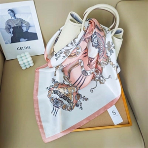 Chustka damska 70cm x 70cm