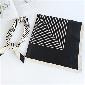 Chustka damska 70cm x 70cm