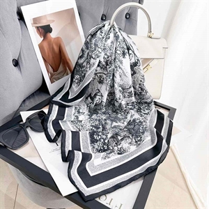 Chustka damska 70cm x 70cm