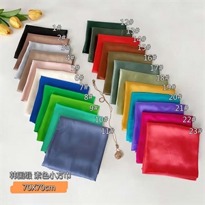 Chustka damska 70cm x 70cm