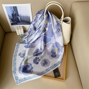 Chustka damska 70cm x 70cm