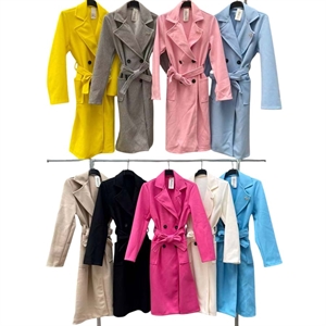 Płaszcz damski produkt Włoski