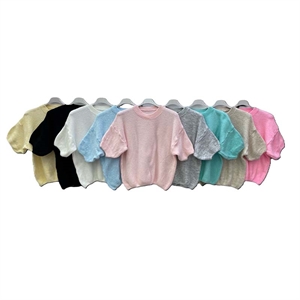 Sweter damski z krótkim rękawem - Produkt Włoski