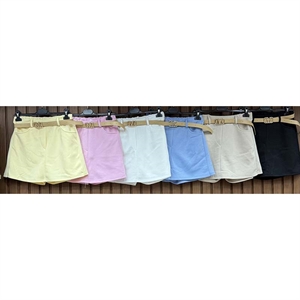 Szorty imitujące spódnicę - Produkt Włoski