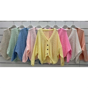 Sweter damski zapinany na guziki - Produkt Włoski