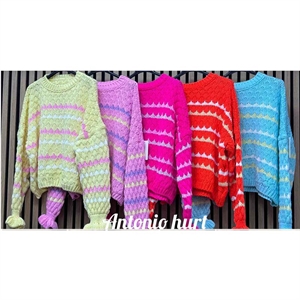 Sweter damski okrągły - Produkt Włoski