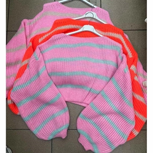 Sweter damski okrągły