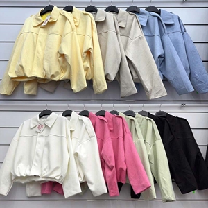 Kurtka damska -produkt Włoski