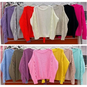 Sweter damski okrągły - Produkt Włoski