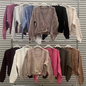 Sweter damski zapinany na guziki