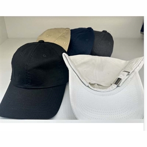 Czapka męska z daszkiem