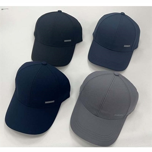 Czapka męska z daszkiem