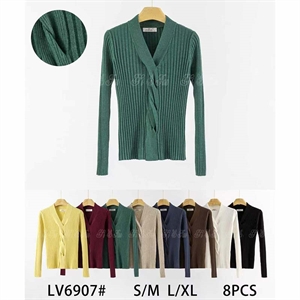 Sweter damski z dekoltem w serek  S/M-L/XL