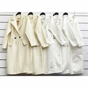 Płaszcz damski produkt Włoski