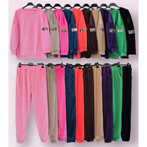 Komplet welurowy damski - Produkt Włoski