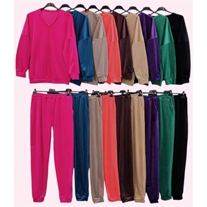 Komplet welurowy damski - Produkt Włoski