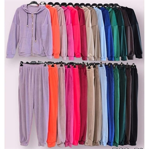 Komplet welurowy damski - Produkt Włoski