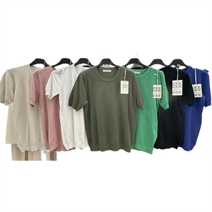Sweter damski okrągły - Produkt Włoski