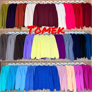Sweter damski z dekoltem w serek