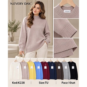 Sweter damski z półgolfem
