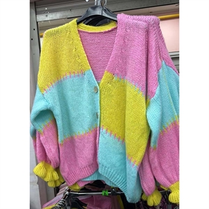 Sweter damski zapinany na guziki