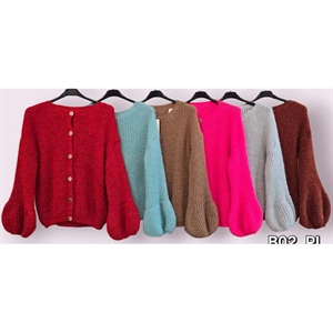 Sweter damski zapinany na guziki - Produkt Włoski