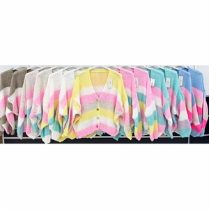 Sweter damski zapinany na guziki