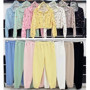 Komplet dresowy damski produkt Włoski