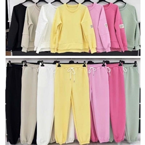 Komplet dresowy damski produkt Włoski