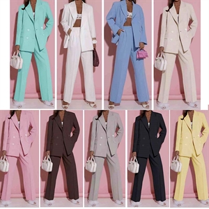 Komplet Marynarka + Spodnie produkt Włoski