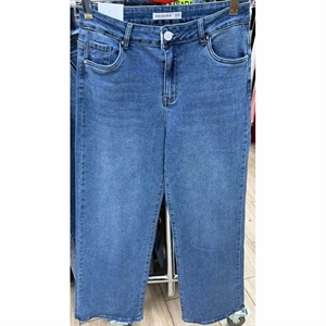 Jeansy damskie  40-48