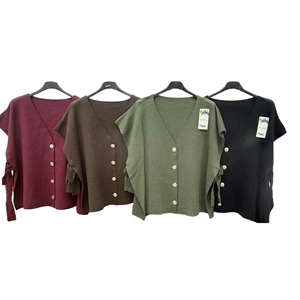 Sweter damski zapinany na guziki - Produkt Włoski