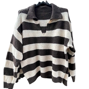 Sweter damski - Produkt Włoski