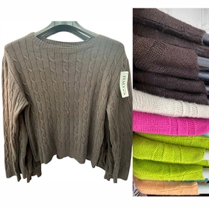 Sweter damski - Produkt Włoski
