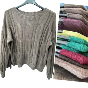 Sweter damski - Produkt Włoski