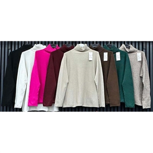Sweter damski z golfem