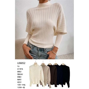 Sweter damski z półgolfem