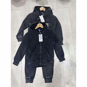 Komplet dresowy chłopięcy  116-146