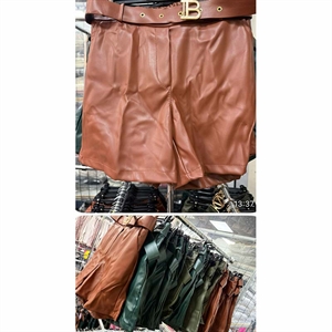 Szorty ze sztucznej skóry produkt Włoski