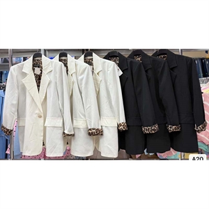 Marynarka damska produkt Włoski