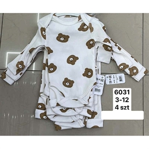 Komplet niemowlęcy produkt Turecki  3-12M