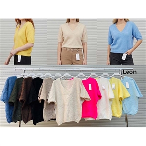 Sweter damski z dekoltem w serek