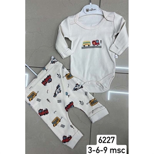 Komplet niemowlęcy produkt Turecki  3-9M