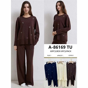 Komplet sweterkowy damski okrągły