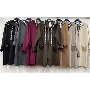 Narzutka damska - Produkt Włoski