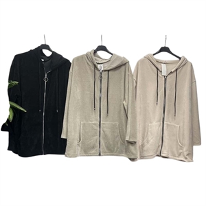 Bluza damska rozpinana na zamek z kapturem produkt Włoski