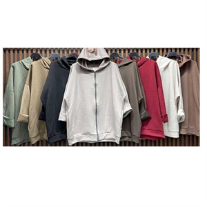 Bluza damska rozpinana na zamek z kapturem produkt Włoski