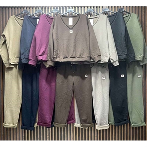 Komplet dresowy damski