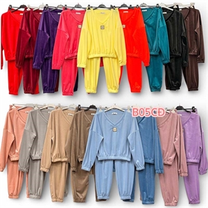 Komplet welurowy damski produkt Włoski