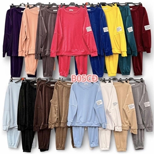 Komplet welurowy damski produkt Włoski